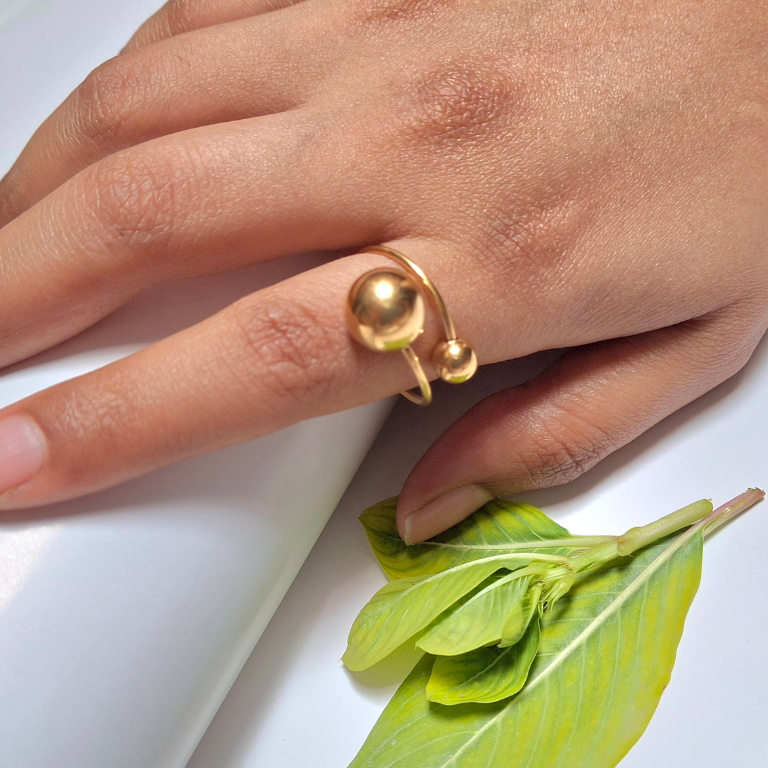 Ball hoop ring with sleek modern styling