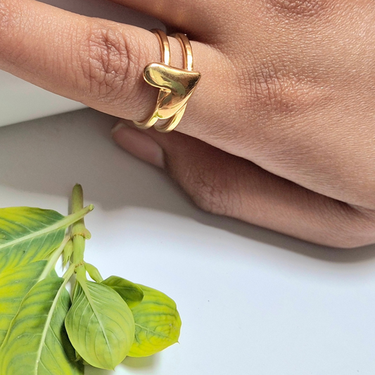 Cute love heart ring for romantic gestures